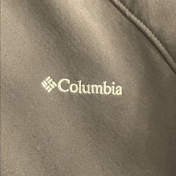 Columbia Women's Black Omni Wind Jacket - Picture 2 of 16